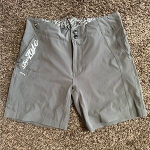 Ride ZOIC Women's Gray Mountain Biking Cycle Shorts